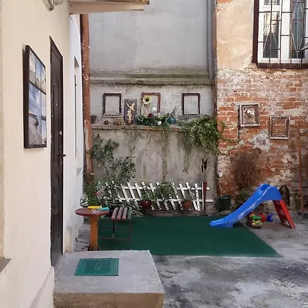 Apartments Leopolli Near Opera House *