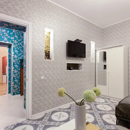 Apartments Leopolli Near Opera House