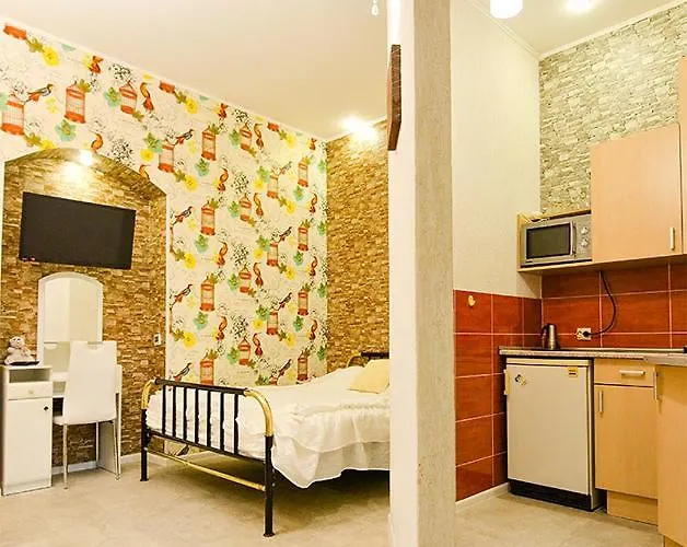 Leopolli Near Opera House *