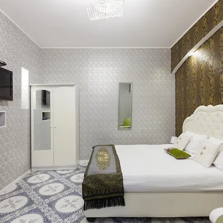 Apartments Leopolli Near Opera House Apartment