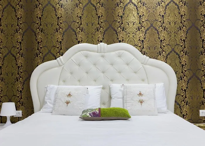 Leopolli Near Opera House Apartamento *