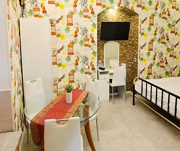 Leopolli Near Opera House شقة